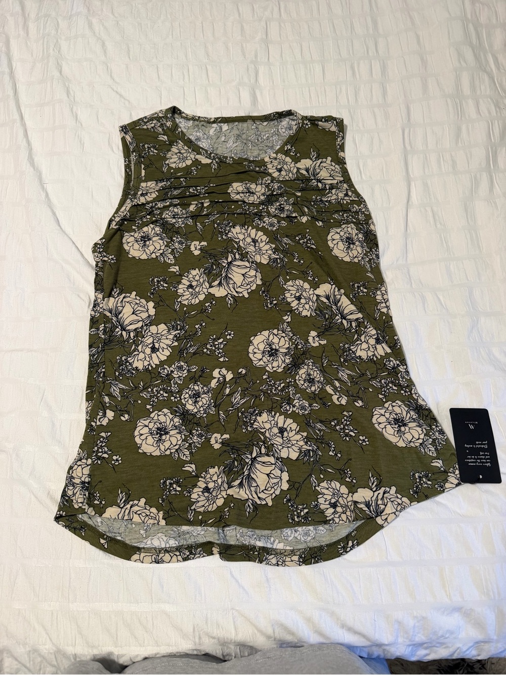 Floral Sleeveless Scoop Neck Tank Top - Olive